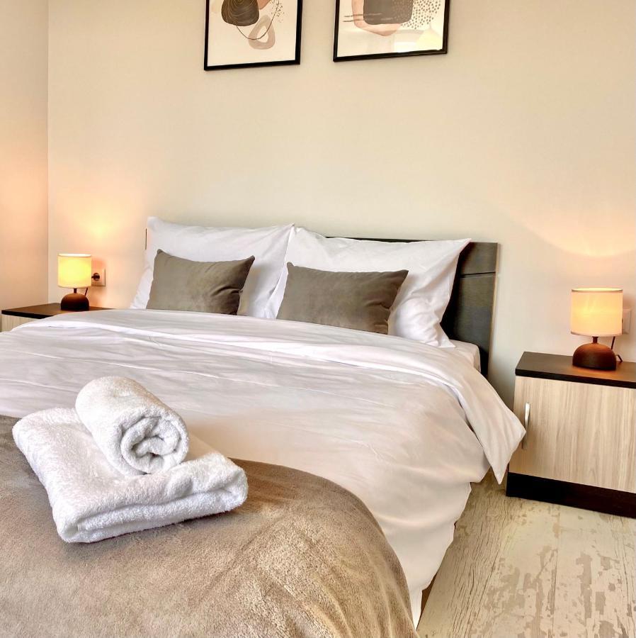 Cozy & Modern 1Br Apart For 4 Guests Next To Medical University & Free Parking Stara Zagora Eksteriør billede