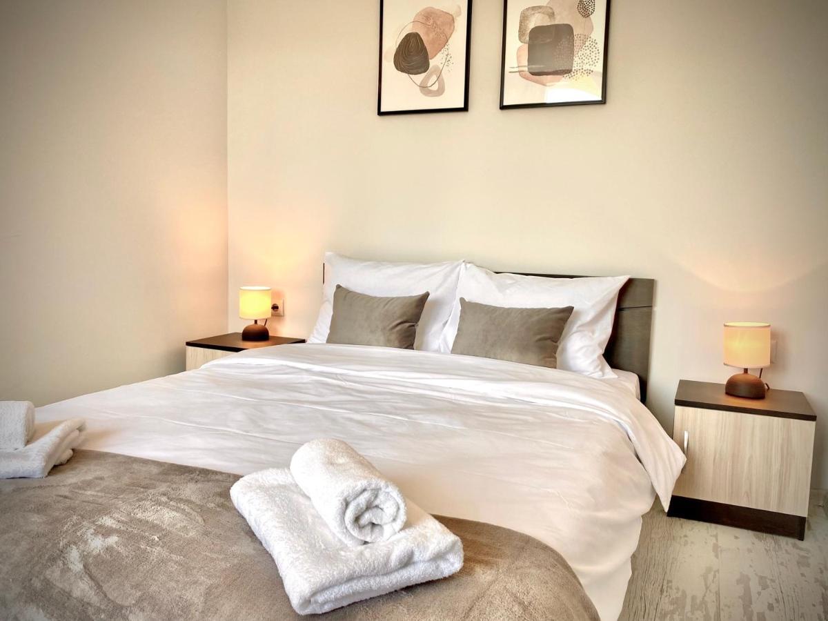 Cozy & Modern 1Br Apart For 4 Guests Next To Medical University & Free Parking Stara Zagora Eksteriør billede