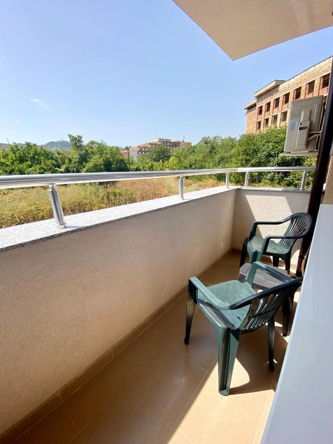 Cozy & Modern 1Br Apart For 4 Guests Next To Medical University & Free Parking Stara Zagora Eksteriør billede