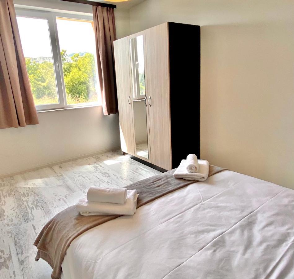 Cozy & Modern 1Br Apart For 4 Guests Next To Medical University & Free Parking Stara Zagora Eksteriør billede